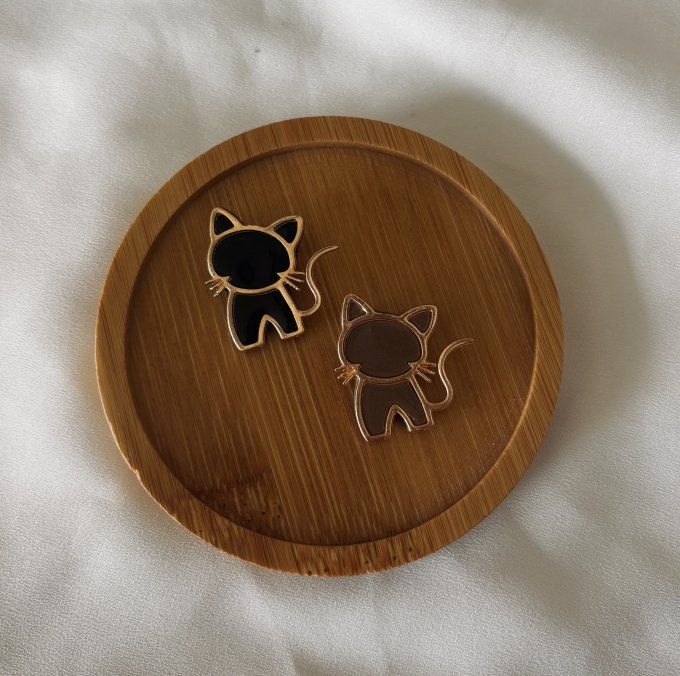 BROCHE CHAT
